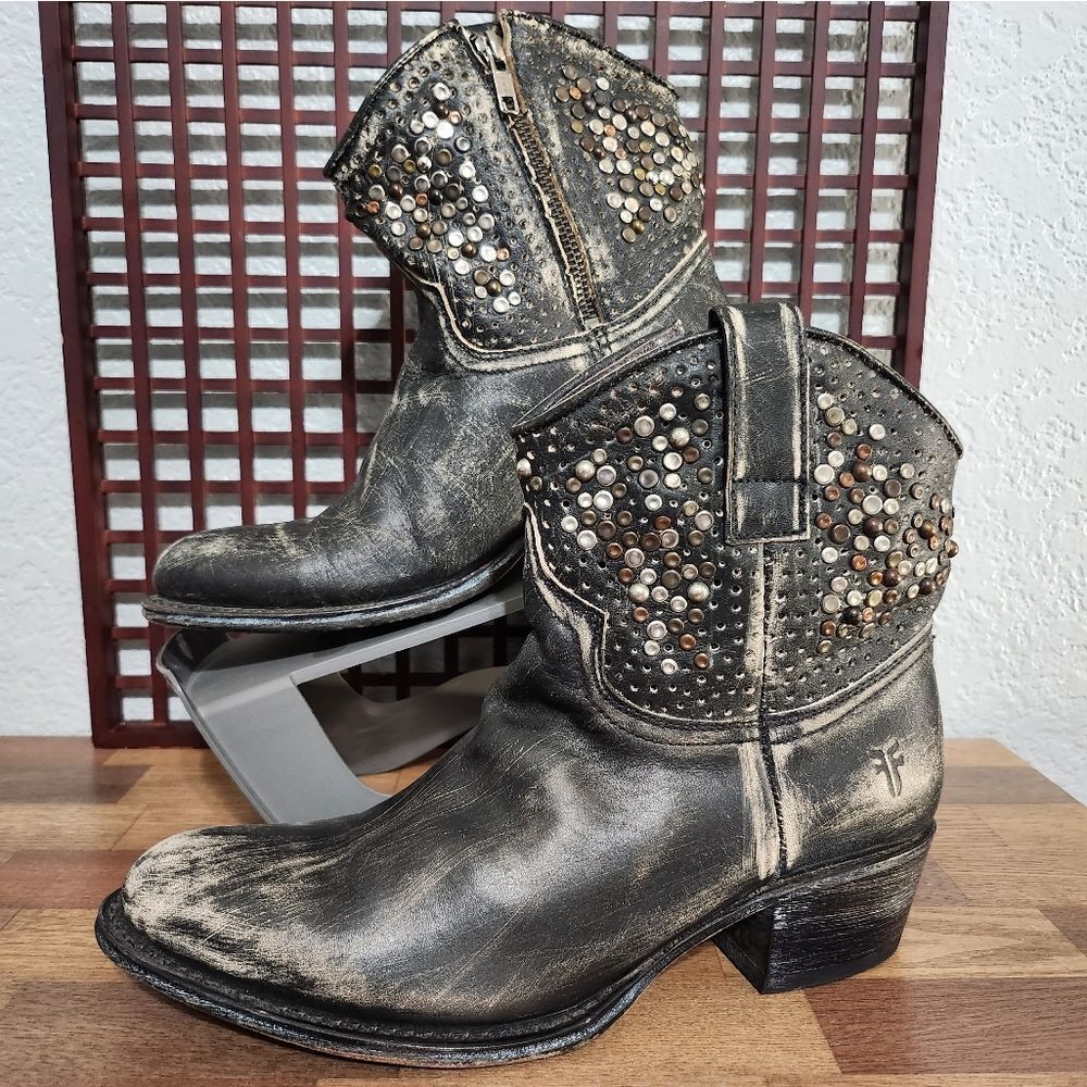 SIZE 7 | Frye 'Deborah' Studded Boots